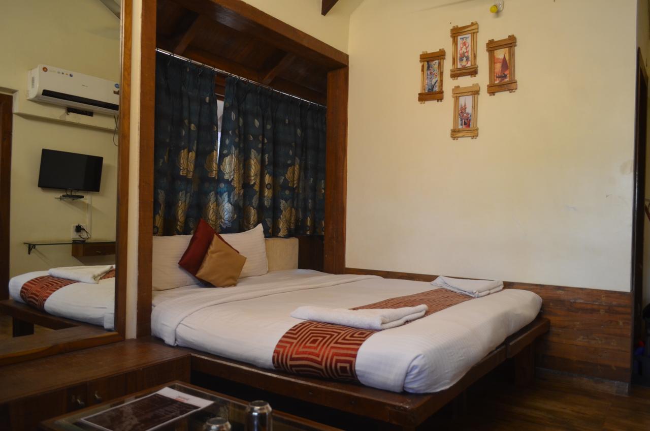 Kaular Atithis Grand Kokan Resort 甘帕普拉 外观 照片